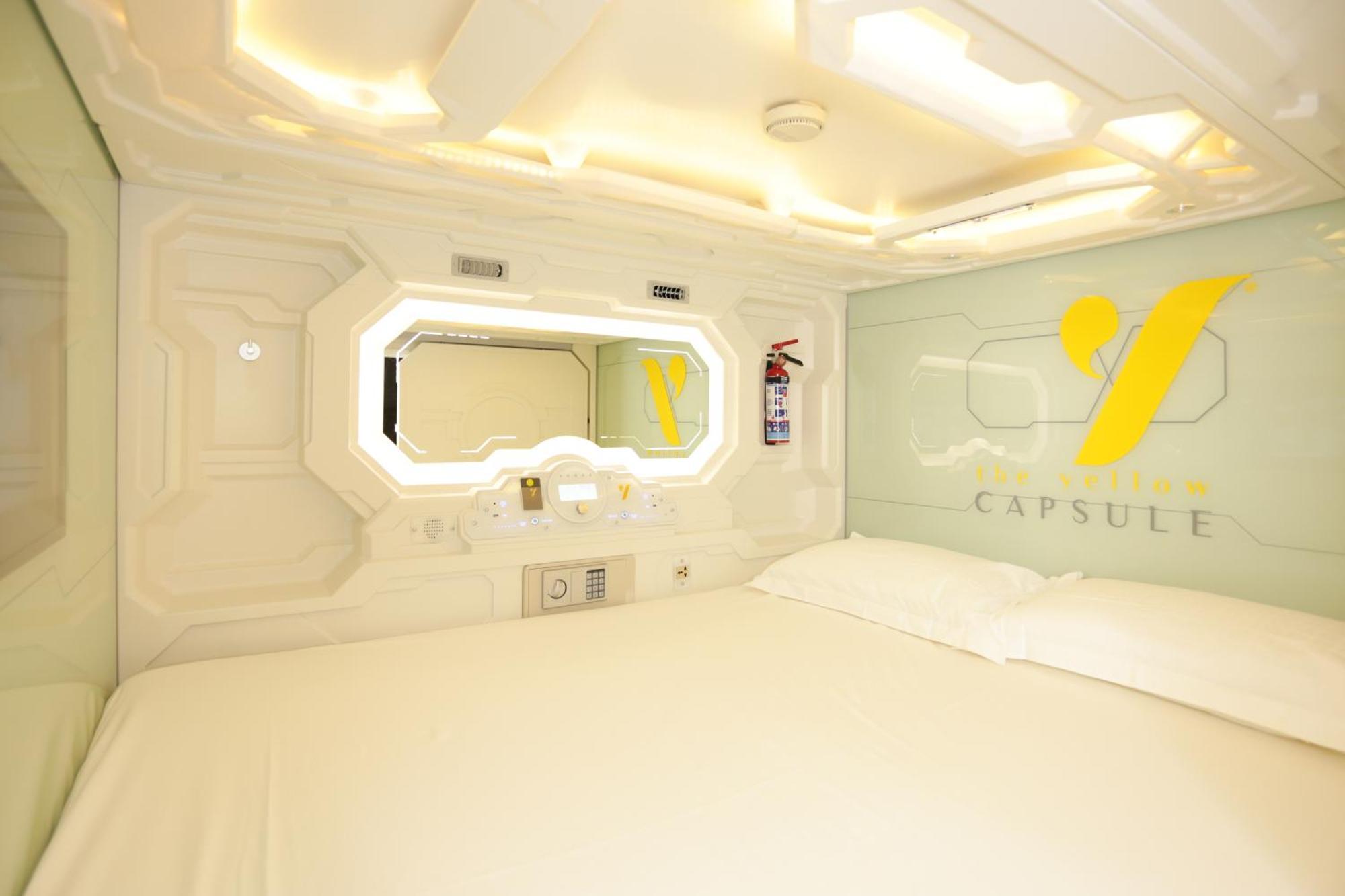 The Yellow Capsule Cancun Close To Airport Exteriér fotografie